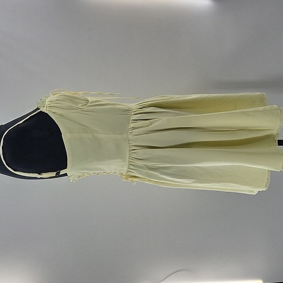 Yellow Corset Sundress - Picture 12 of 16